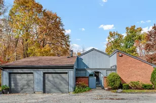 7 Hearthstone Dr, Brookfield, CT 06804 - Photo 1