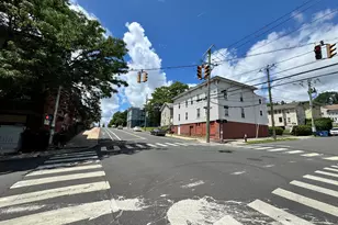 86 North St, New Britain, CT 06051 - Photo 1