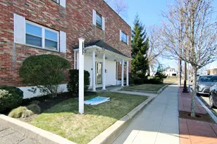 43 Crescent St, Stamford, CT 06906 - Photo 1