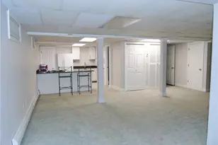 14 Mayfair Pl, Trumbull, CT 06611 - Photo 1