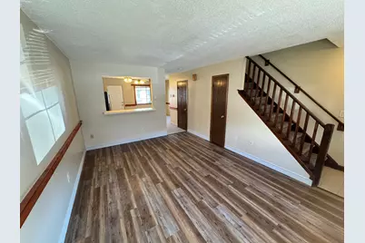 975 Meriden Road #APT 109, Waterbury, CT 06705 - Photo 1