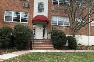 11 Bedford Ave, Norwalk, CT 06850 - Photo 1