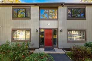 29 Harbour Village, Branford, CT 06405 - Photo 1