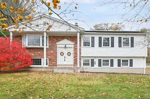 10 Oxcart Dr, Windsor, CT 06095 - Photo 1