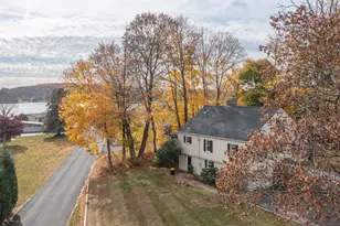 8 Lakeview Rd, Brookfield, CT 06804 - Photo 1
