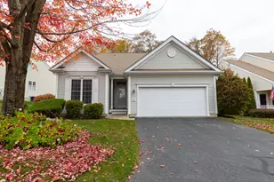 413 Mulligan Dr, Oxford, CT 06478 - Photo 1