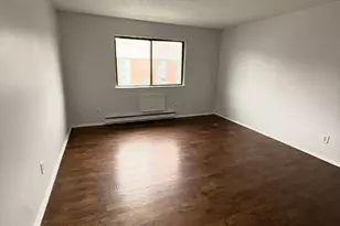 24 Coleman St, West Haven, CT 06516 - Photo 1