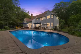 7 Butternut Ln, Oxford, CT 06478 - Photo 1