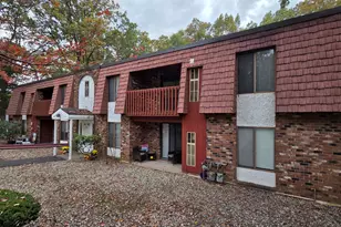 35 Woodsedge Dr, Newington, CT 06111 - Photo 1