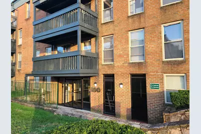 100 Kane Street #APT D10, West Hartford, CT 06119 - Photo 1