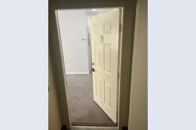 365 Mather Street #APT 39, Hamden, CT 06514 - Photo 1