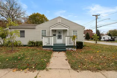 135 Midway Oval, Groton, CT 06340 - Photo 1
