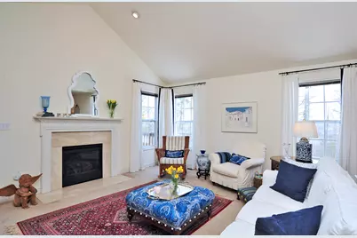 188 Julia Court #188, Newtown, CT 06482 - Photo 3