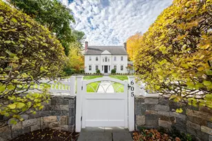 605 Brooklawn Ave, Fairfield, CT 06825 - Photo 1