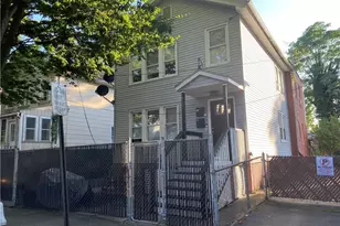 422 Blatchley Ave, New Haven, CT 06513 - Photo 1
