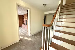 17 Woodlawn Ave, Norwalk, CT 06854 - Photo 3