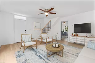 11 Willowbrook Ct, Stamford, CT 06902 - Photo 1