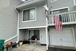 43 Peddlars Dr, Branford, CT 06405 - Photo 1