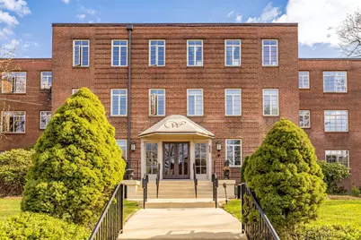 869 Farmington Avenue #APT 305, West Hartford, CT 06119 - Photo 1
