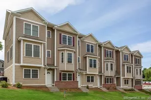 35 Ringgold St, West Hartford, CT 06119 - Photo 1