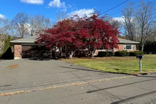 43 Margaret Cir, Naugatuck, CT 06770 - Photo 1