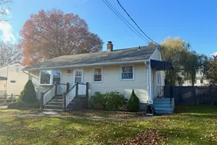 270 Andrassy Ave, Fairfield, CT 06824 - Photo 1
