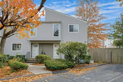 52 Randall Avenue #APT 8, Stamford, CT 06905 - Photo 1