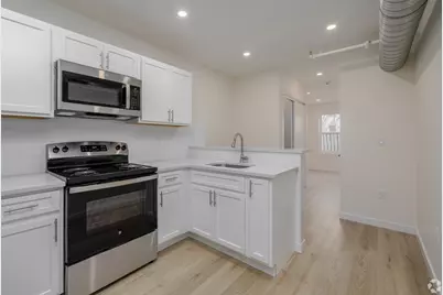 584 Main Street #H, Middletown, CT 06457 - Photo 1