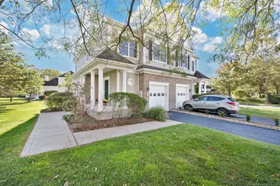 32 Bay Hill Drive #32, Bloomfield, CT 06002 - Photo 1