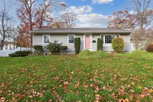 42 Westwood Dr, Groton, CT 06340 - Photo 1