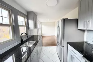 162 High St, Naugatuck, CT 06770 - Photo 1