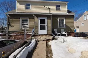 891 Pearl Lake Rd, Waterbury, CT 06706 - Photo 1