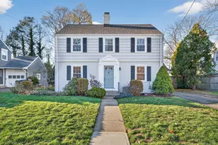 36 Birch Dr, New Haven, CT 06515 - Photo 1