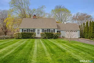 11 Heath St, Groton, CT 06355 - Photo 1