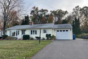 20 Osage Dr, Wallingford, CT 06492 - Photo 1