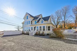 201 Water St, Guilford, CT 06437 - Photo 1