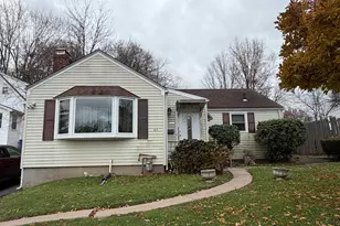 69 St Augustine St, West Hartford, CT 06110 - Photo 1