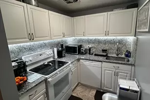 57 Burgundy Hill Ln, Middletown, CT 06457 - Photo 1