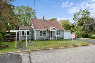 6 East St, Waterford, CT 06385 - Photo 1