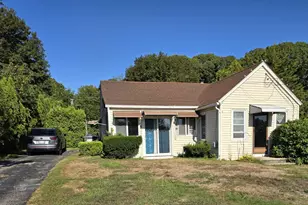 2 Pawcatuck Ave, Stonington, CT 06379 - Photo 1