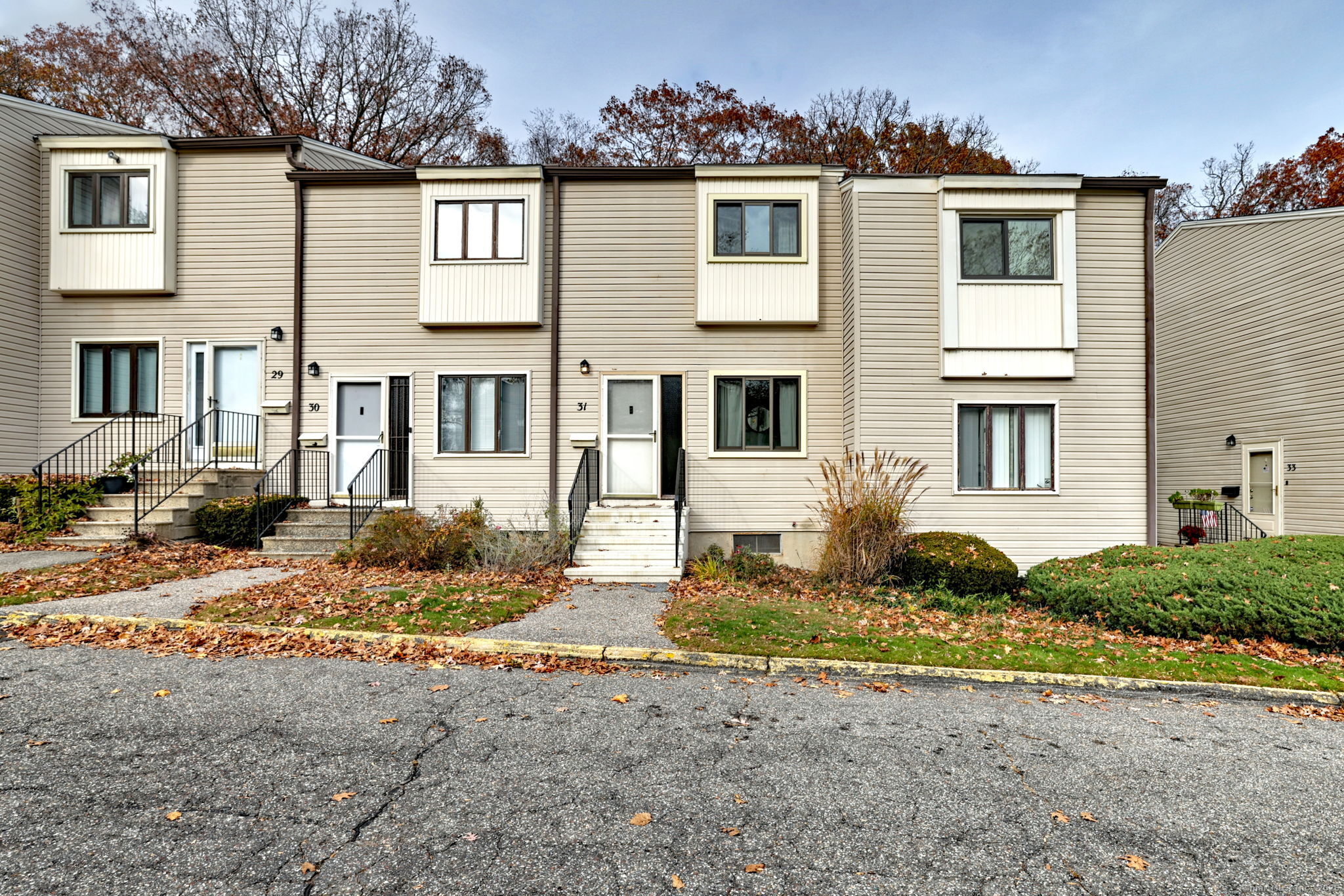715 Frenchtown Rd #31, Bridgeport, CT 06606 - MLS 24140715 - Coldwell ...