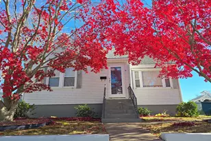 14 Hyde St, Stonington, CT 06379 - Photo 1