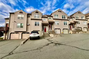 782 Oronoke Rd, Waterbury, CT 06708 - Photo 1