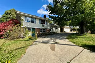 27 Sycamore Rd, Norwich, CT 06360 - Photo 1