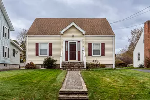 49 Somerset St, West Hartford, CT 06110 - Photo 1