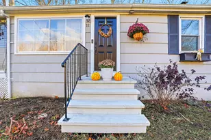 11 Denis Dr, Thompson, CT 06255 - Photo 1