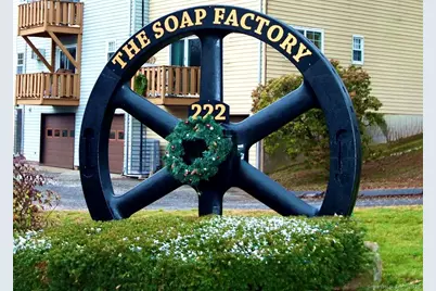 222 Williams Street East #APT 102, Glastonbury, CT 06033 - Photo 1