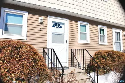 61 Meetinghouse Village #5, Meriden, CT 06450 - Photo 1