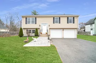 84 Hanover St, Wallingford, CT 06492 - Photo 1