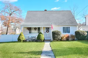 545 Old Stratfield Rd, Fairfield, CT 06825 - Photo 1